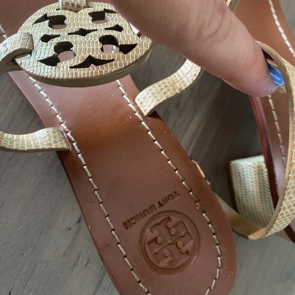 Tory Burch Miller Sandal Kitten Block Heel 8.5 Neutral Designer Worn Once - Picture 9 of 12